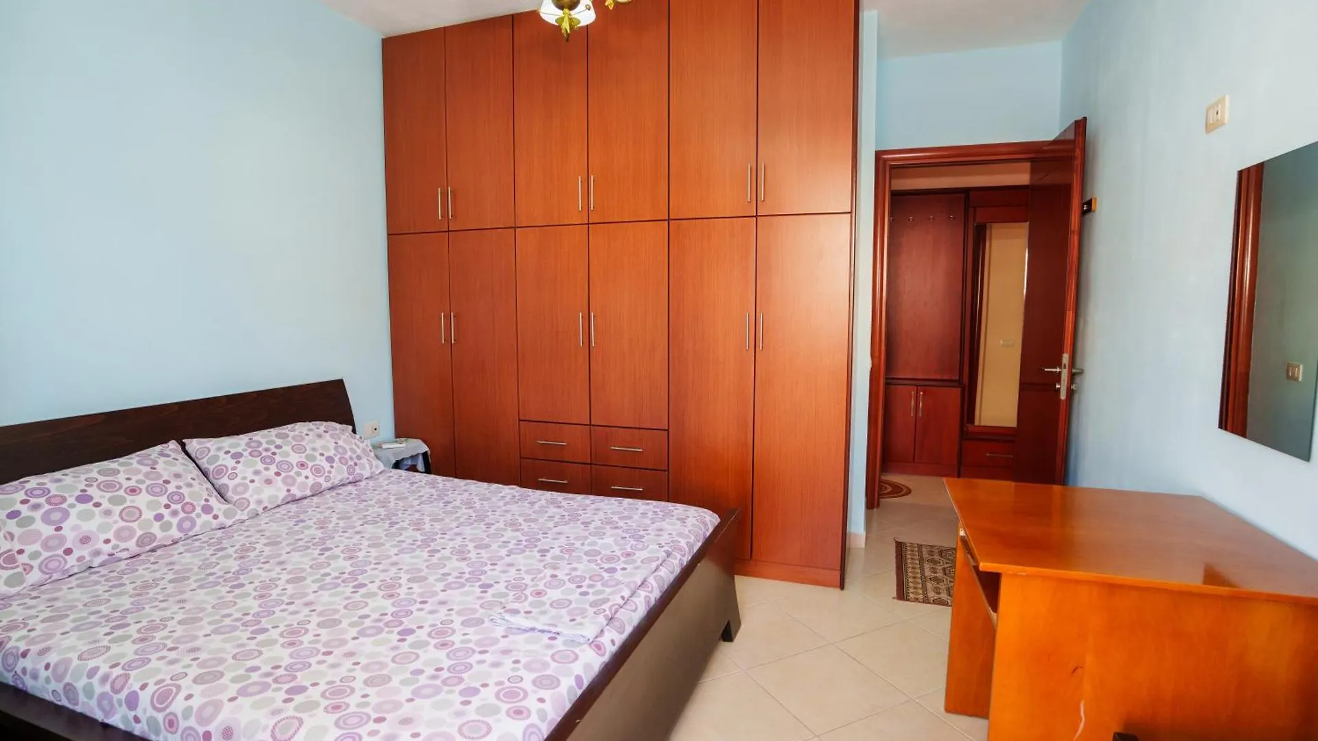 Tolle Lage & Aussicht, 3 Min Zum Strand Sarande Apartment